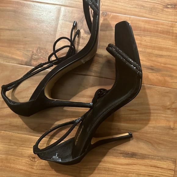 Strappy Black Sandals Express - Picture 2 of 6
